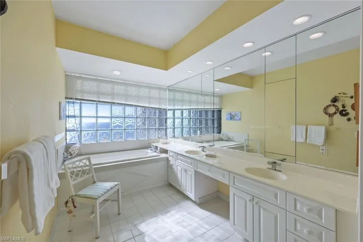 255  BAREFOOT BEACH SW BLVD, Bonita Springs, FL 34134