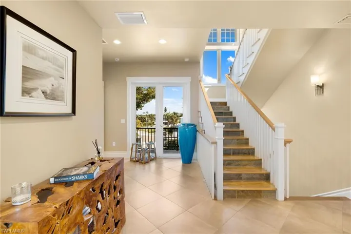 main level foyer