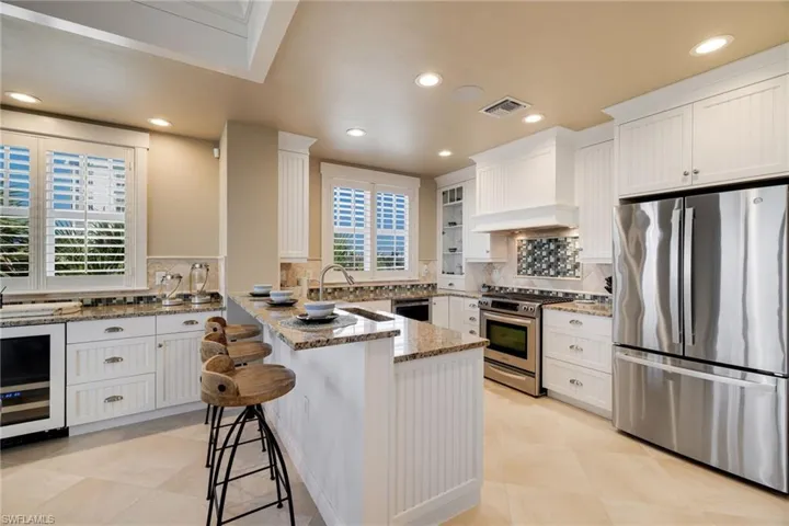 kitchen with stainless stell appliance