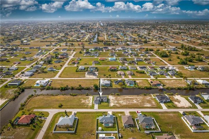 1328 NW 13th  PL, Cape Coral, FL 33993