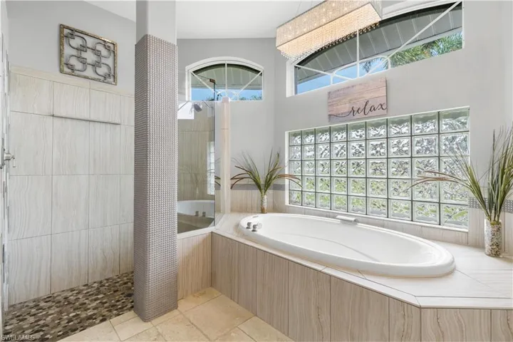 424 SE 29th  ST, Cape Coral, FL 33904