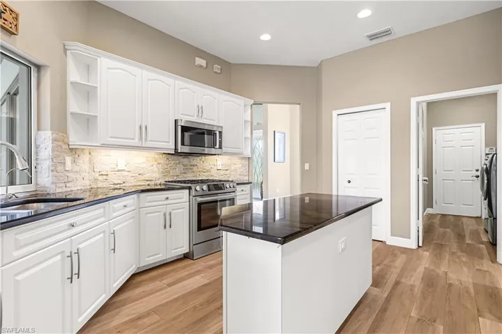 424 SE 29th  ST, Cape Coral, FL 33904