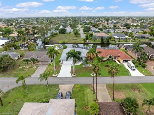 424 SE 29th  ST, Cape Coral, FL 33904