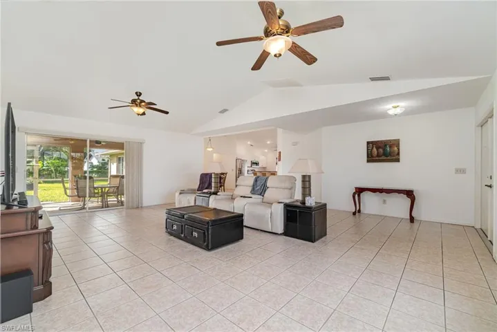 2128 Ne 4th St, Cape Coral Fl 33909