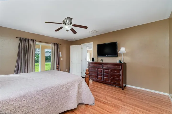 2128 Ne 4th St, Cape Coral Fl 33909