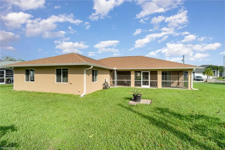 2128 Ne 4th St, Cape Coral Fl 33909