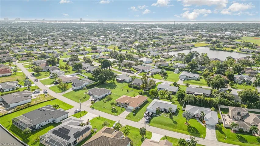2128 Ne 4th St, Cape Coral Fl 33909