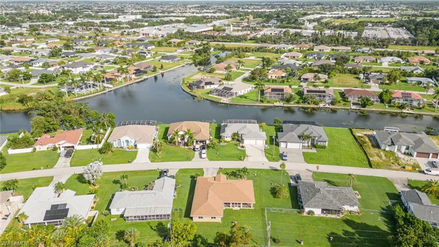 2128 Ne 4th St, Cape Coral Fl 33909