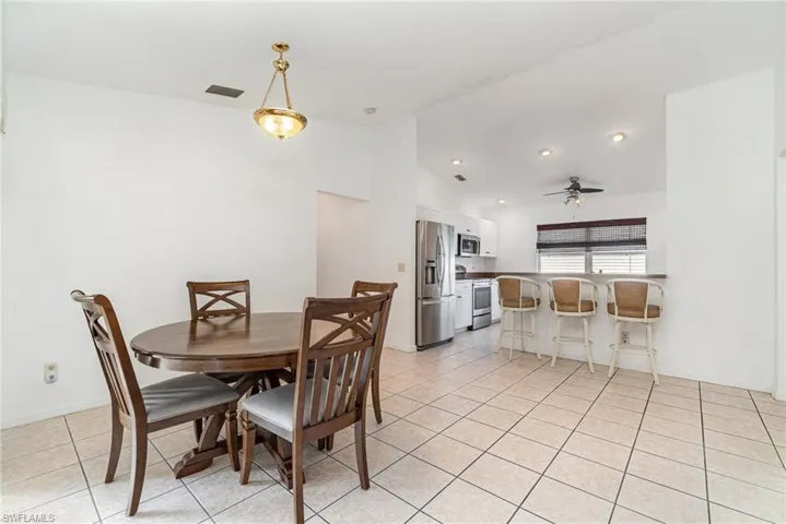 2128 Ne 4th St, Cape Coral Fl 33909
