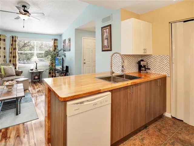12630  Equestrian  CIR, Fort Myers, FL 33907