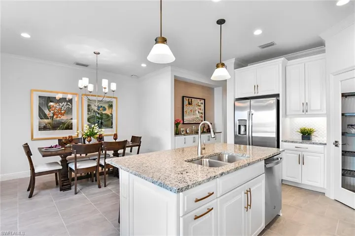 4593  Centaurus  CIR, Naples, FL 34120