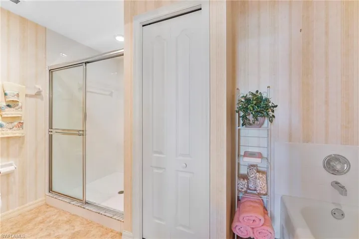 3335 Grand Cypress Dr 101, Naples, Florida 34119