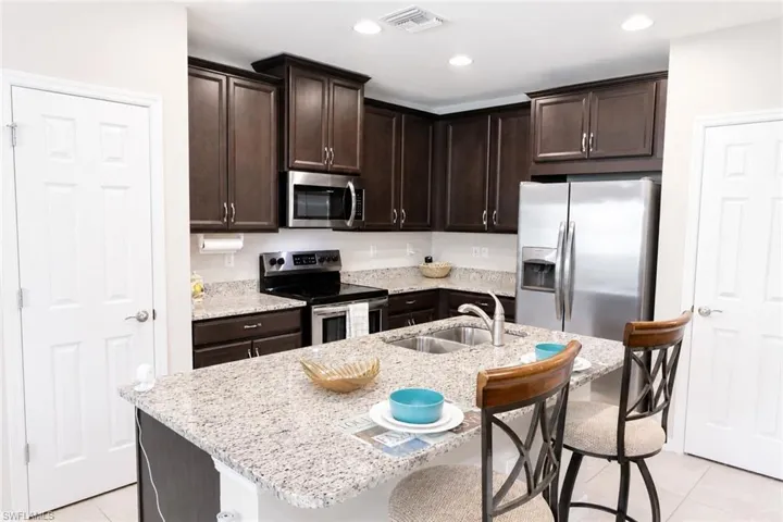 3763 Crofton Ct, Fort Myers, Florida 33916