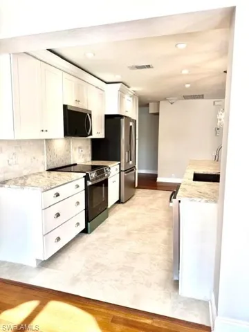 Kitchen floor now tile
