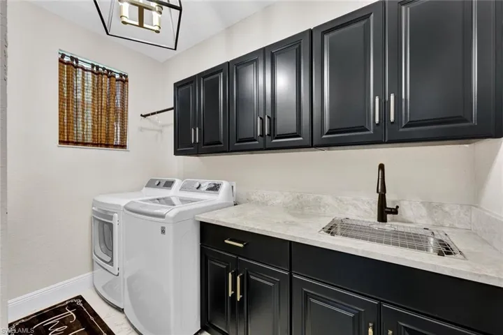1764 Birdie Dr, Naples, Florida 34120