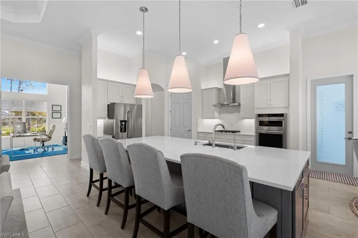 13816  Blue Bay  CIR, Fort Myers, FL 33913