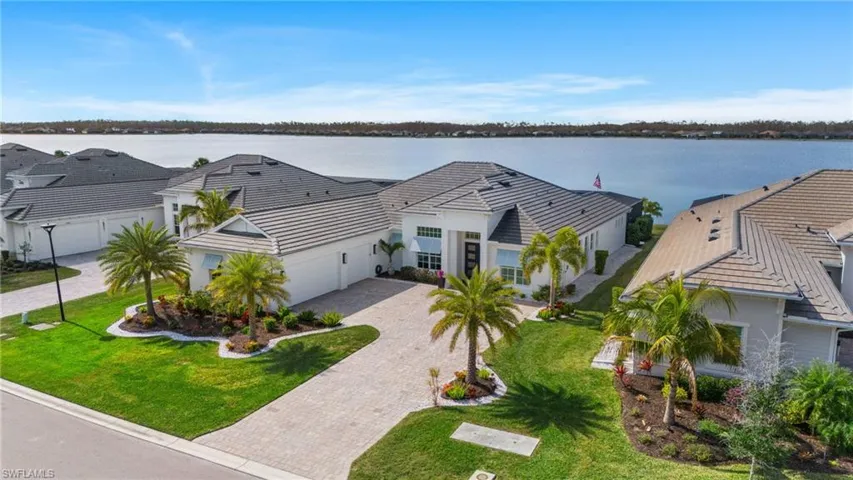 13816  Blue Bay  CIR, Fort Myers, FL 33913