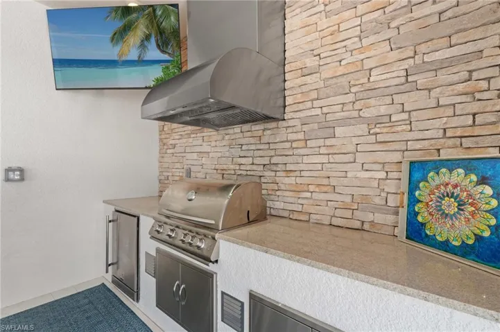 13816  Blue Bay  CIR, Fort Myers, FL 33913