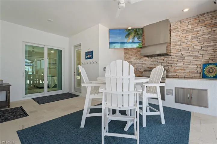 13816  Blue Bay  CIR, Fort Myers, FL 33913