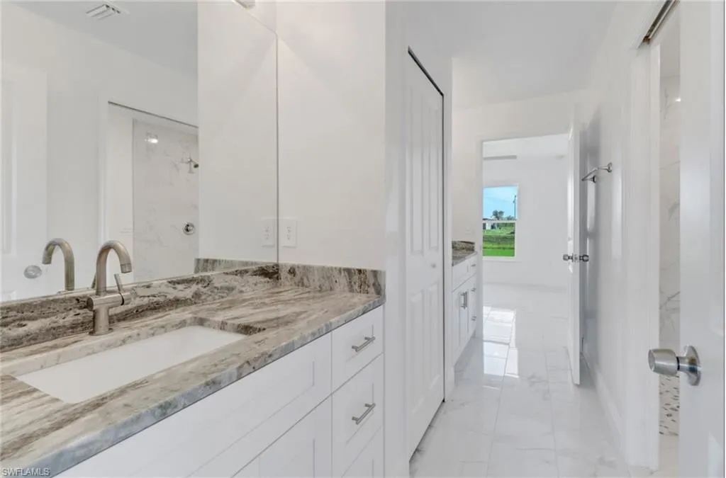 381 Paulcrest AVE, Lehigh Acres, FL 33974,224085797