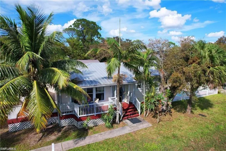 3117  Areca  AVE, Naples, FL 34112