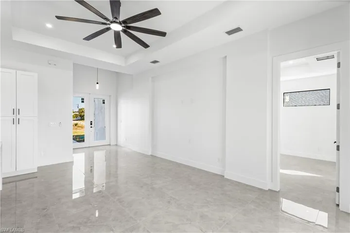 Accepted terms: Cash, Conventional, VA, Lease-to-Own