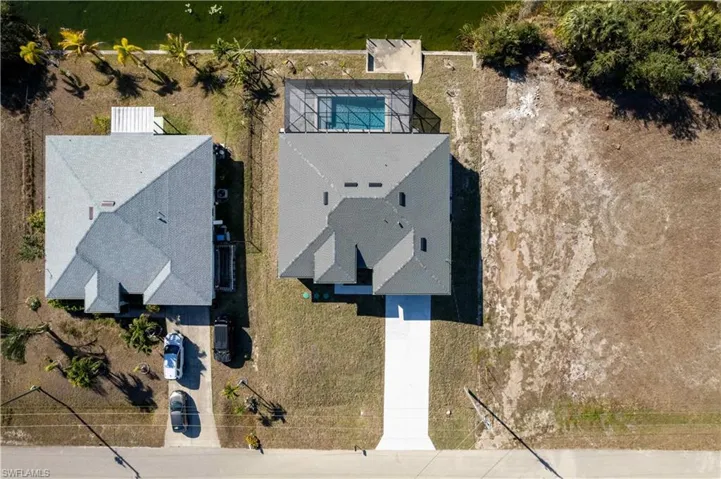 3318 NE 13th  PL, Cape Coral, FL 33909