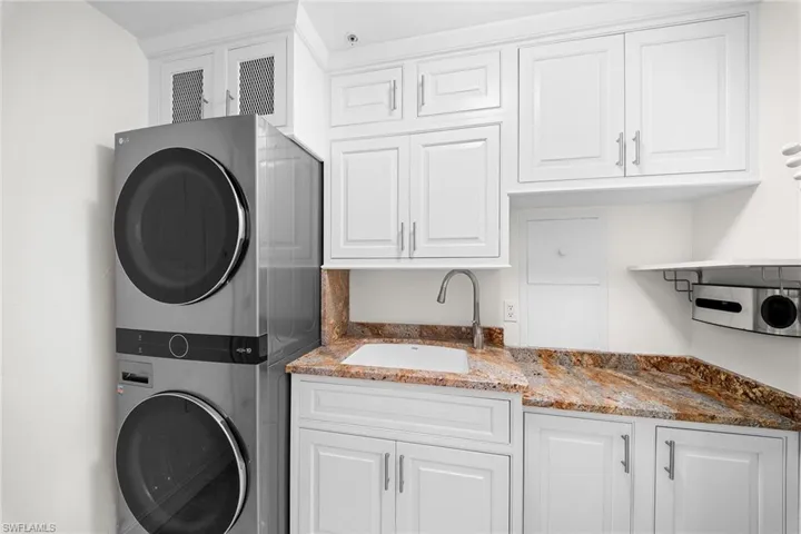 451 Bayfront Pl 5410, Naples, Florida 34102
