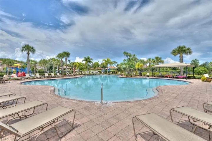 11103 Sparkleberry Dr, Fort Myers, Florida 33913