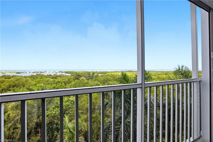 5550 Heron Point Dr 503, Naples, Florida 34108