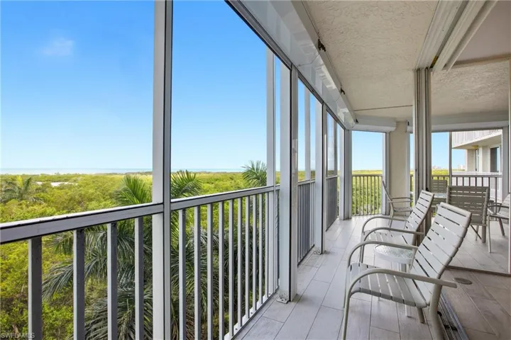 5550 Heron Point Dr 503, Naples, Florida 34108