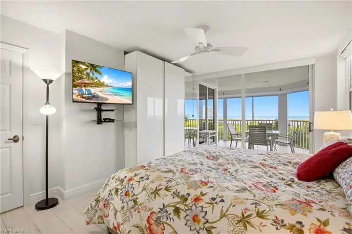 5550 Heron Point Dr 503, Naples, Florida 34108