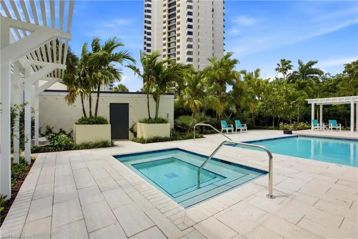 5550 Heron Point Dr 503, Naples, Florida 34108
