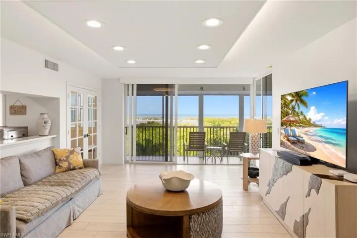 5550 Heron Point Dr 503, Naples, Florida 34108