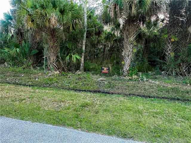 640 35th AVE NW, NAPLES FL 34120