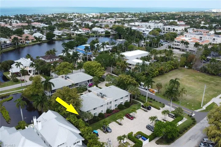 638 7th Ave S B638, Naples, Florida 34102