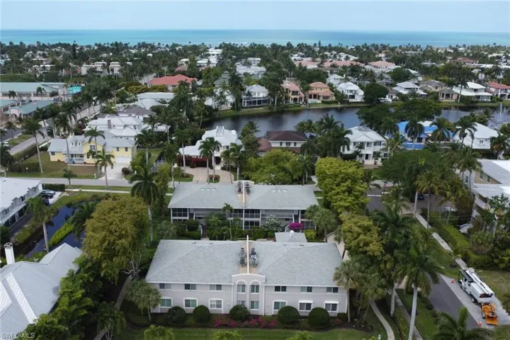 638 7th Ave S B638, Naples, Florida 34102