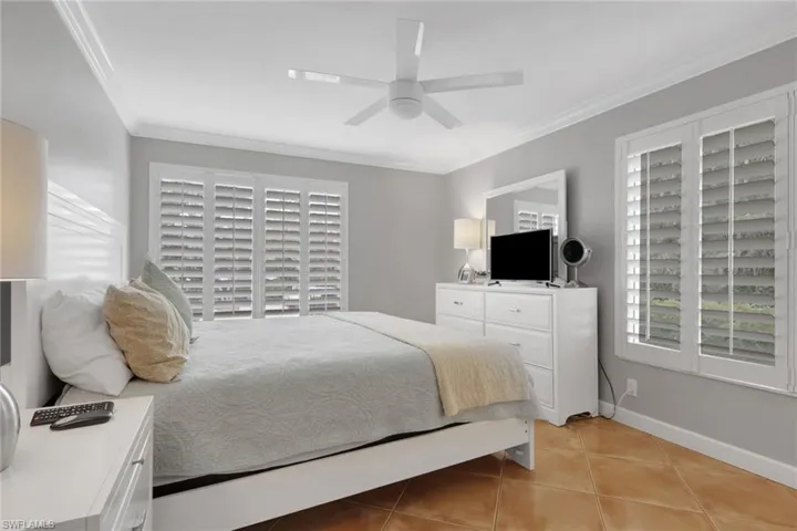 638 7th Ave S B638, Naples, Florida 34102