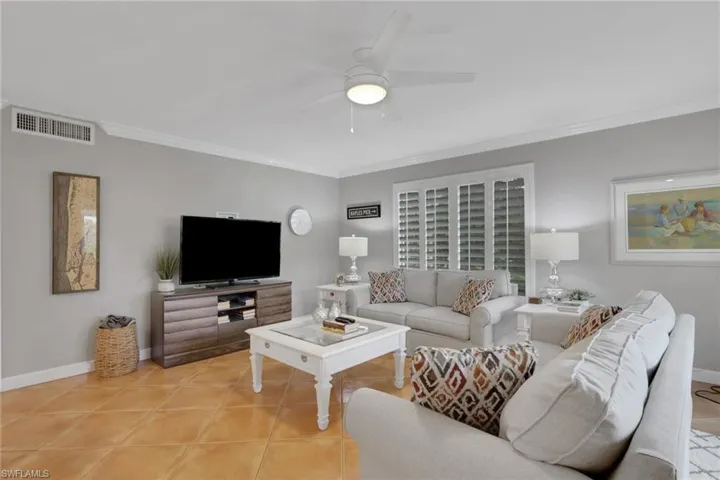 638 7th Ave S B638, Naples, Florida 34102
