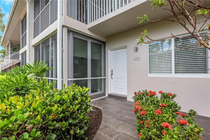 638 7th Ave S B638, Naples, Florida 34102