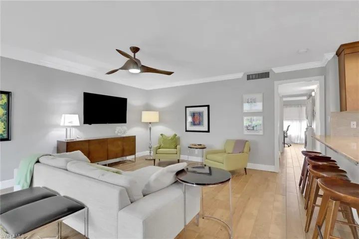 638 7th Ave S B638, Naples, Florida 34102