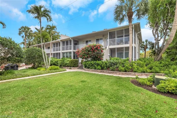 638 7th Ave S B638, Naples, Florida 34102