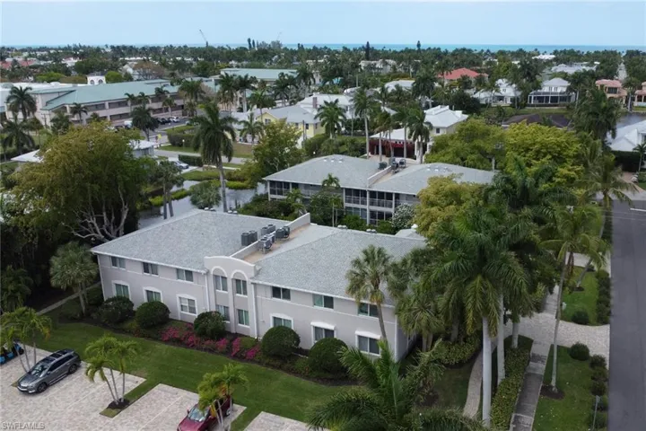 638 7th Ave S B638, Naples, Florida 34102