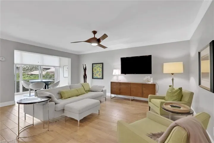 638 7th Ave S B638, Naples, Florida 34102