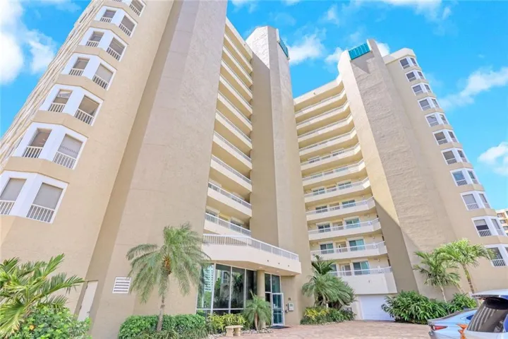 21 Bluebill Ave # 906, Naples Fl 34108