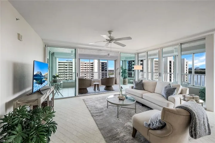 21 Bluebill Ave # 906, Naples Fl 34108