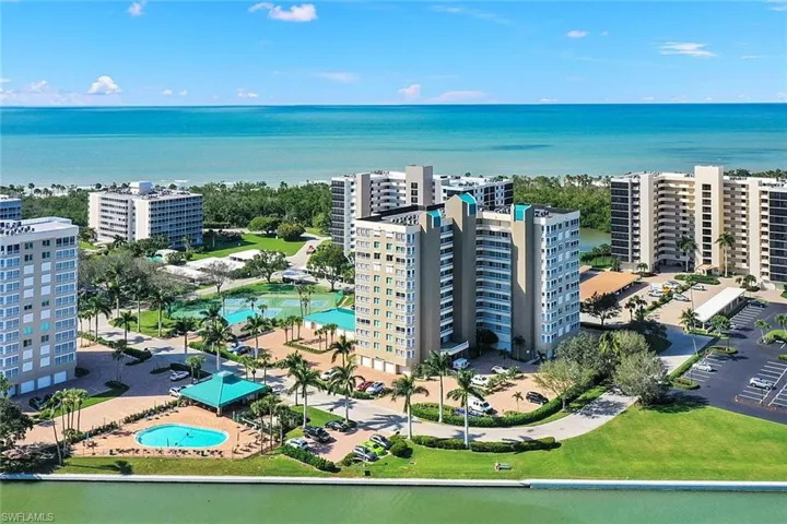 21 Bluebill Ave # 906, Naples Fl 34108