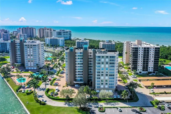 21 Bluebill Ave # 906, Naples Fl 34108