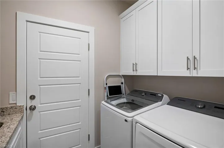 Laundry Room, washer, dryer and sink