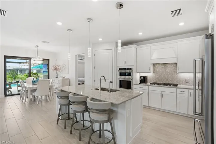 1909 Fresno Ave, Naples, Florida 34120